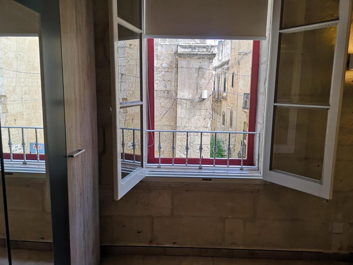 Вилла Two Gate Town House Сенглея Экстерьер фото