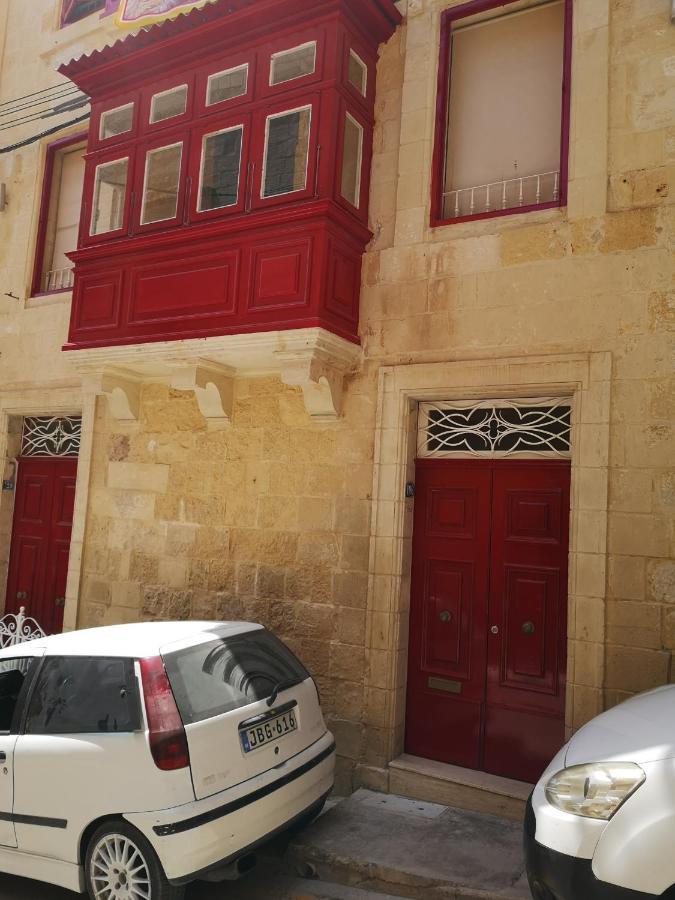 Вилла Two Gate Town House Сенглея Экстерьер фото