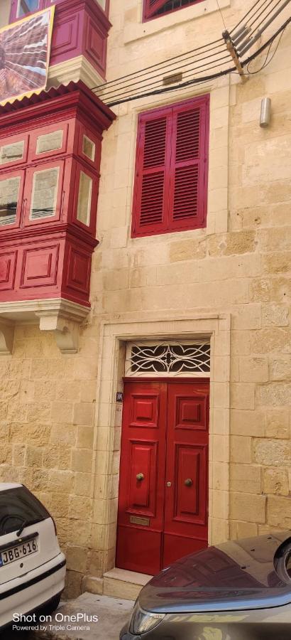 Вилла Two Gate Town House Сенглея Экстерьер фото
